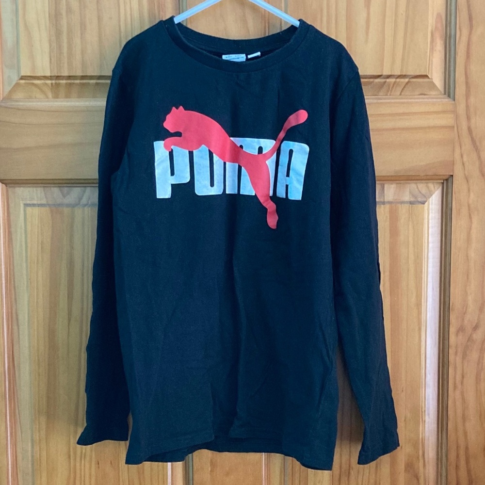 Boys size 10-12 Puma black long sleeved T shirt